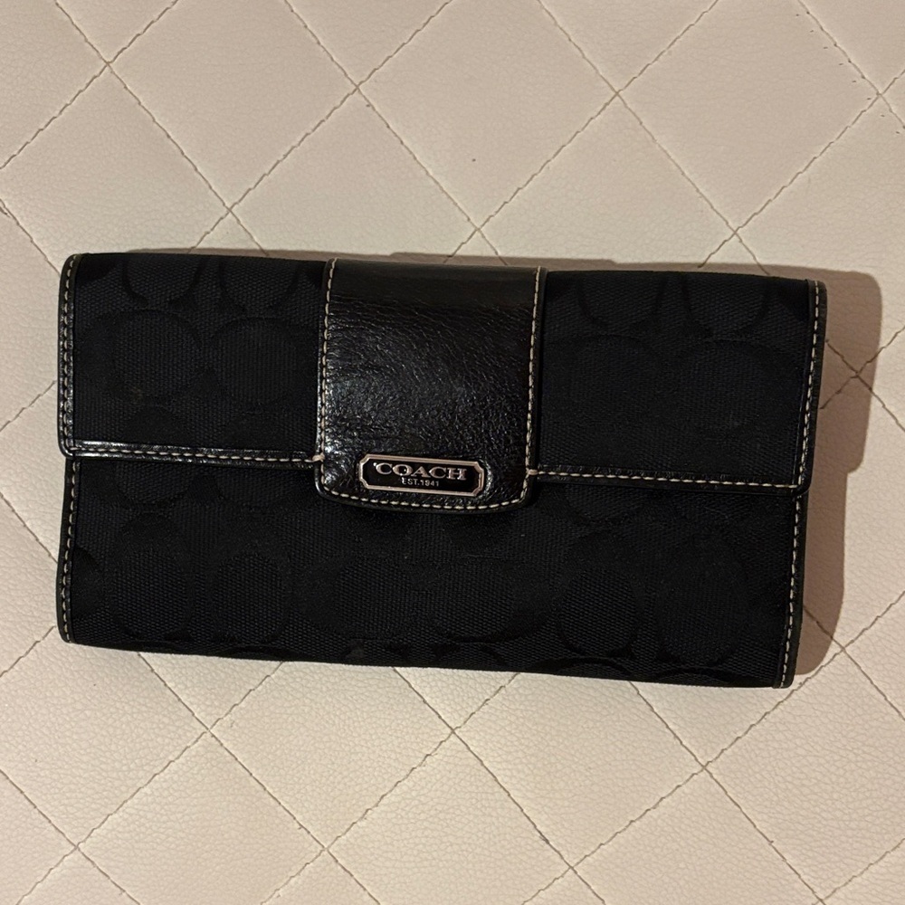 Coach Black Signature Women's Wallet
